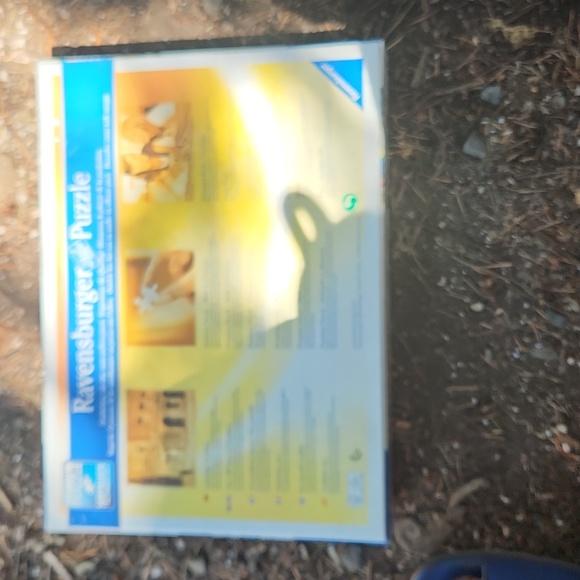 Ravensburger 1000pc DISNEY PIXAR The Artist Desk Puzzle NIB - Picture 2 of 2